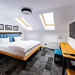 Hotel Boutique And Kluž