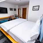 Hotel Boutique And 4*