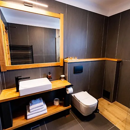 מלון Boutique And 4*