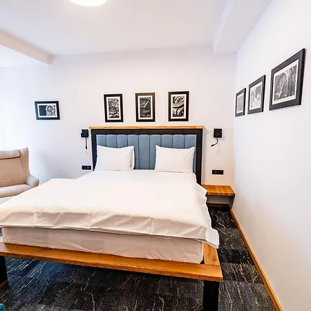 Hotel Boutique And 4*