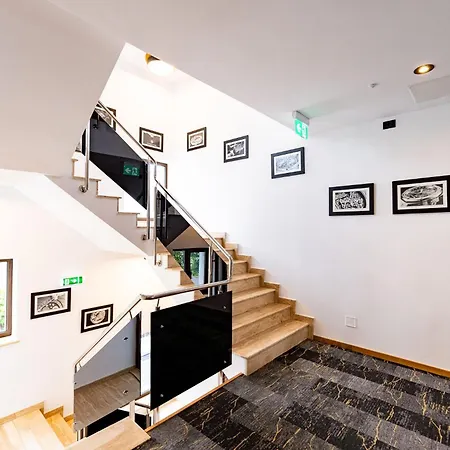 Boutique And מלון