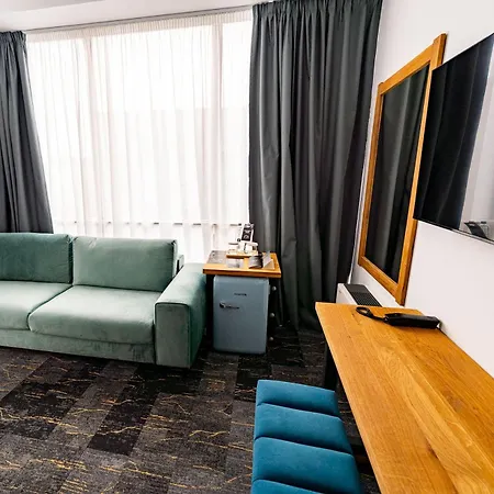מלון Boutique And 4*