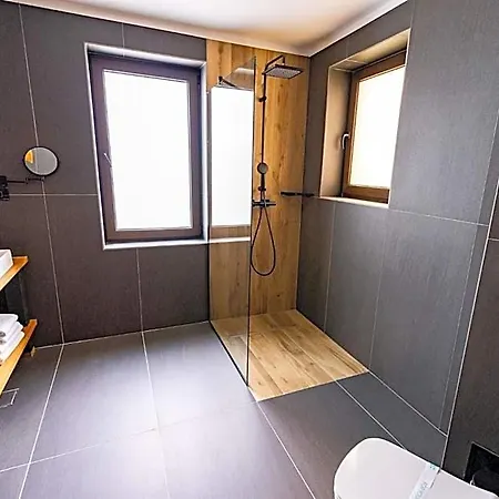 Boutique And 4* Cluj-Napoca