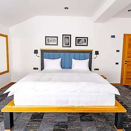 Boutique And Hotel 4*