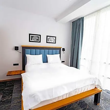 Hotel Boutique And 4*
