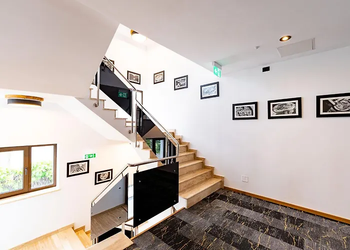 Boutique And מלון